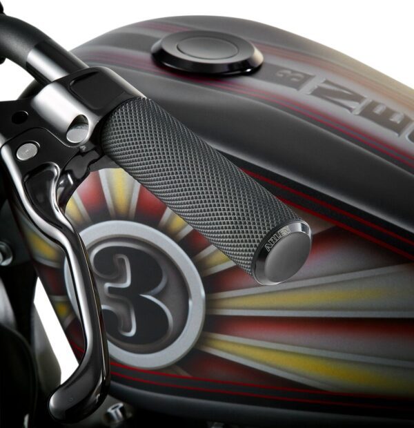 Knurled Grips - Image 2
