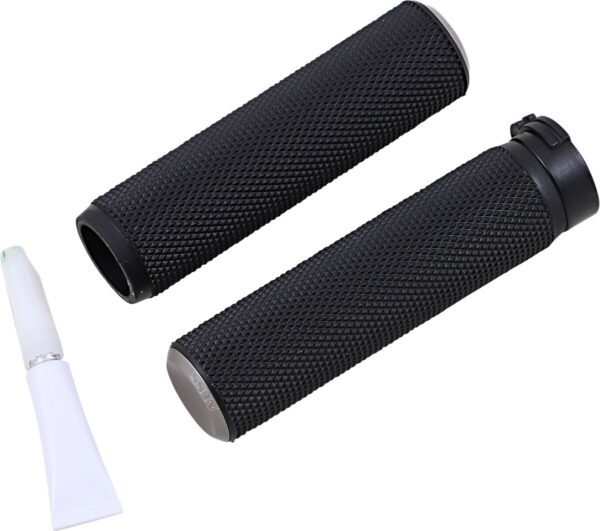 Knurled Grips - Image 2