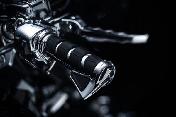 Kinetic™ Grips - Image 2