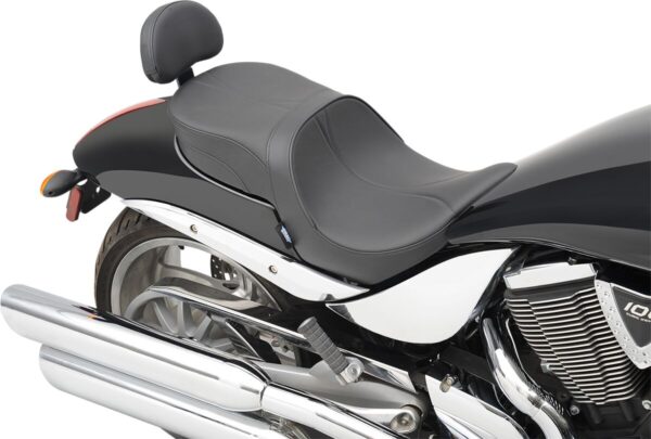 Low-Profile Touring Seat With Passenger Backrest - Image 3