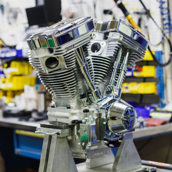 V111 Long-Block Engine - Image 6