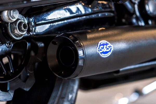 2-into-1 Diamondback Exhaust System - Image 3