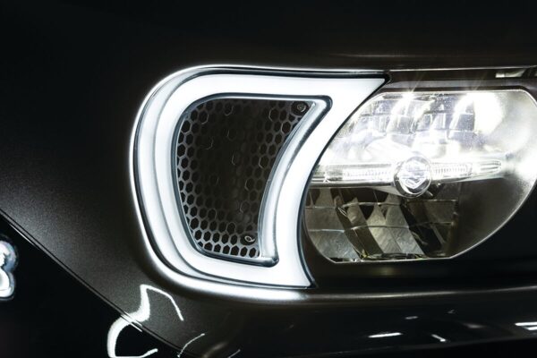 Tracer Headlight Vent Accents - Image 2