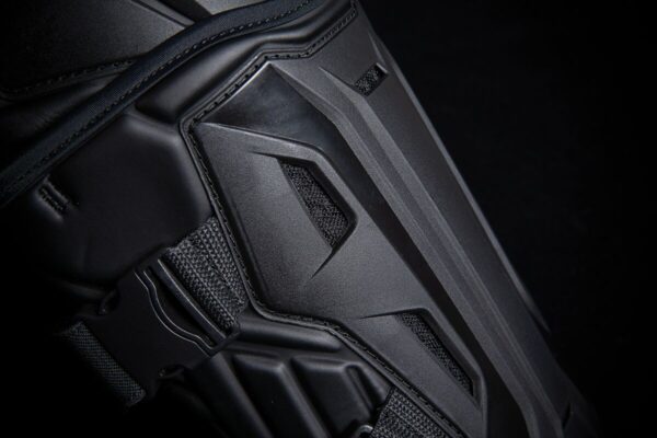 Field Armor 3™ Knees - Image 3